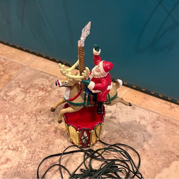 Vintage 1997 Mr. Christmas Santa Carousel Tree Top topper - Picture 8 of 8
